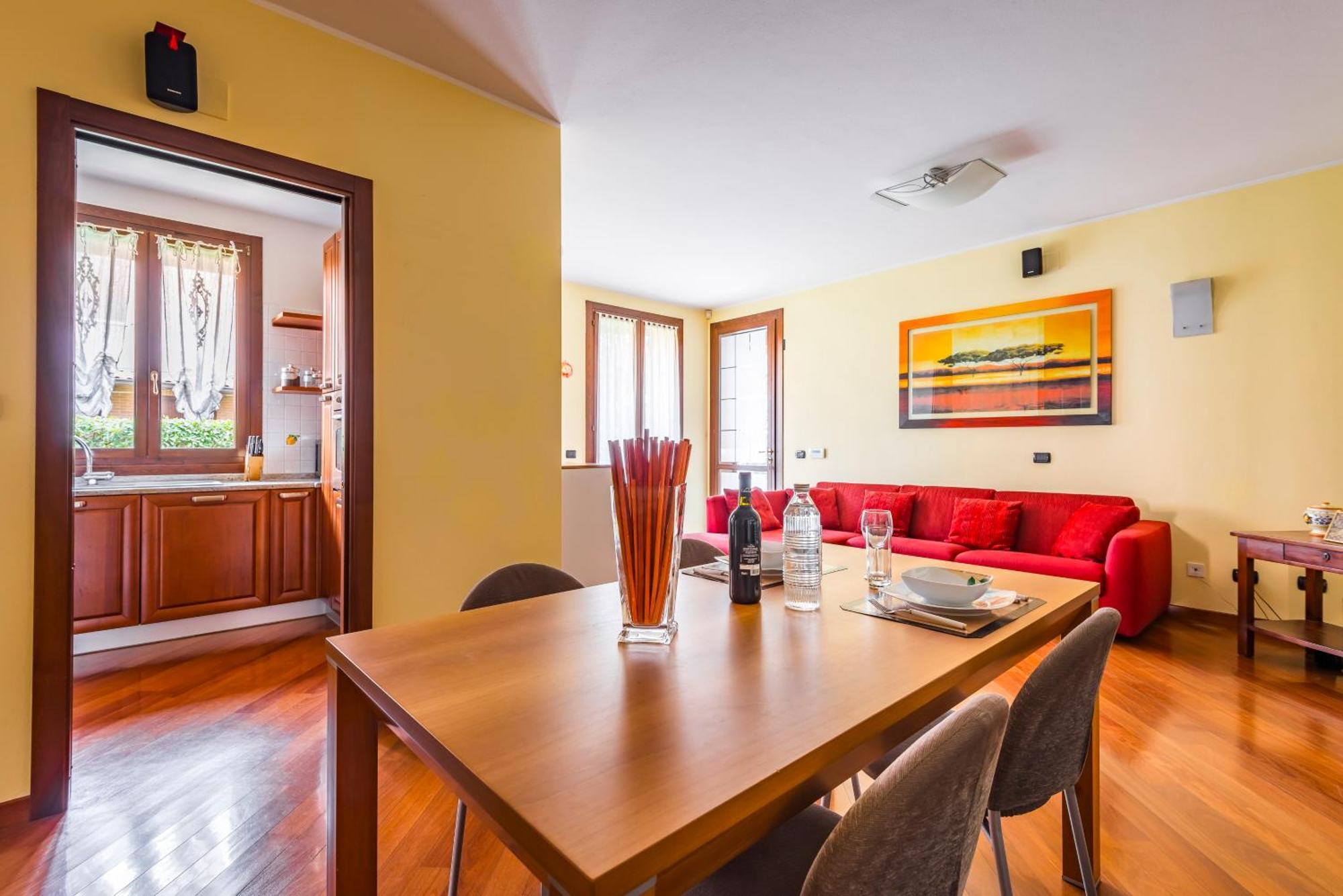 Jacuzzi Apartment In Italian Villa, Wi-Fi & Garden Sassuolo - Maranello Casalgrande Eksteriør bilde