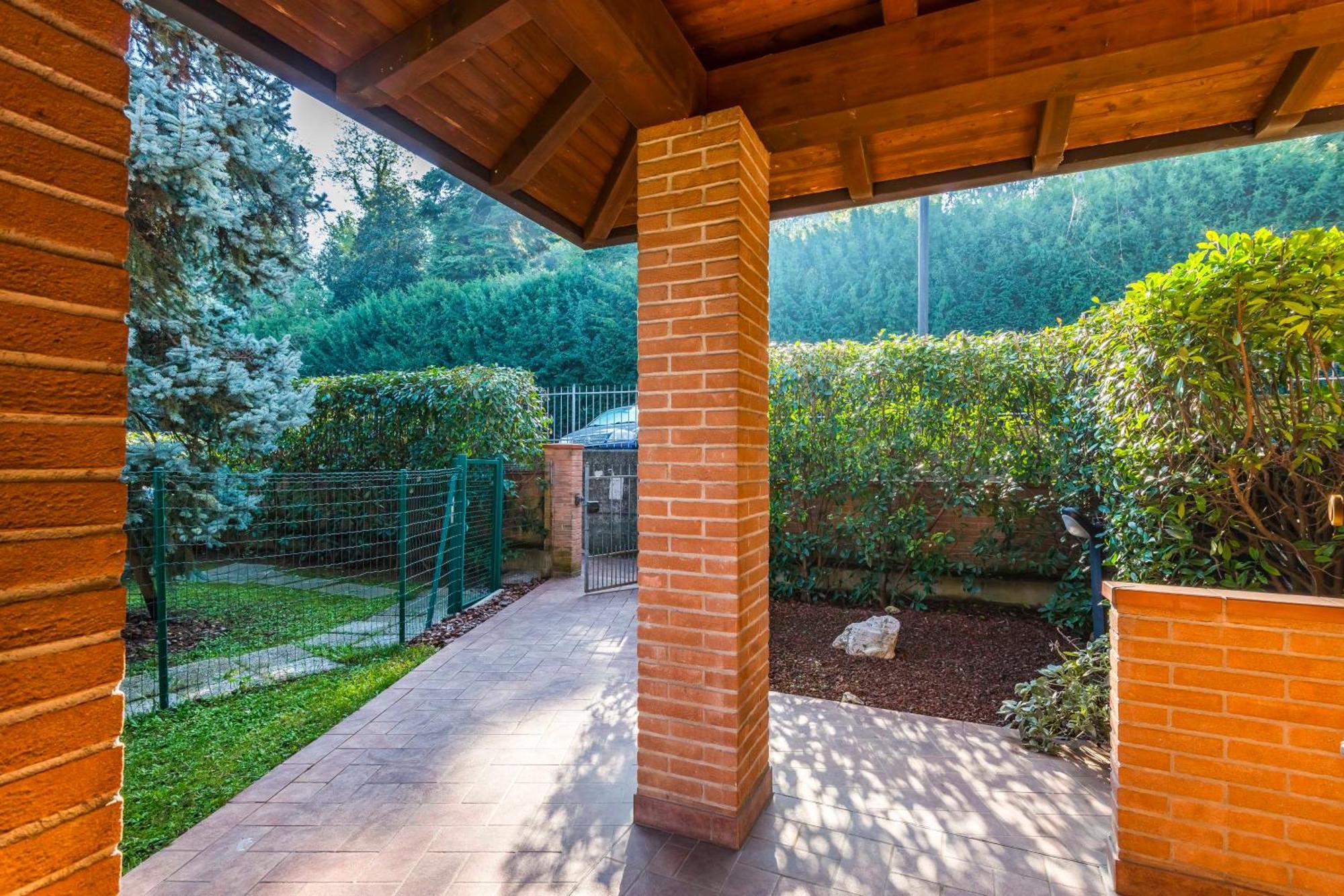 Jacuzzi Apartment In Italian Villa, Wi-Fi & Garden Sassuolo - Maranello Casalgrande Eksteriør bilde